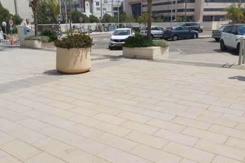 214bf427-78dd-47e3-88f5-8f7956bbfe9c