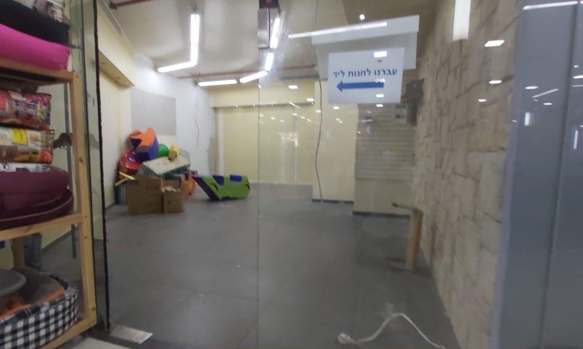 להשכרה חנות באם המושבות