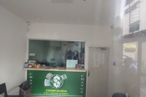 להשכרה חנות בגבעת שמואל