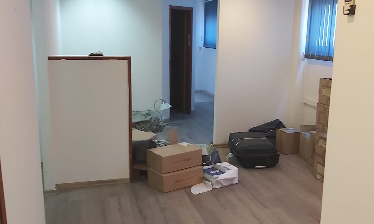 f365096a-7e04-4353-a54c-f96de6dbbe7e