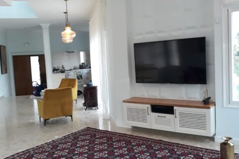 הסלון וילה בקיסריה שכונה 10