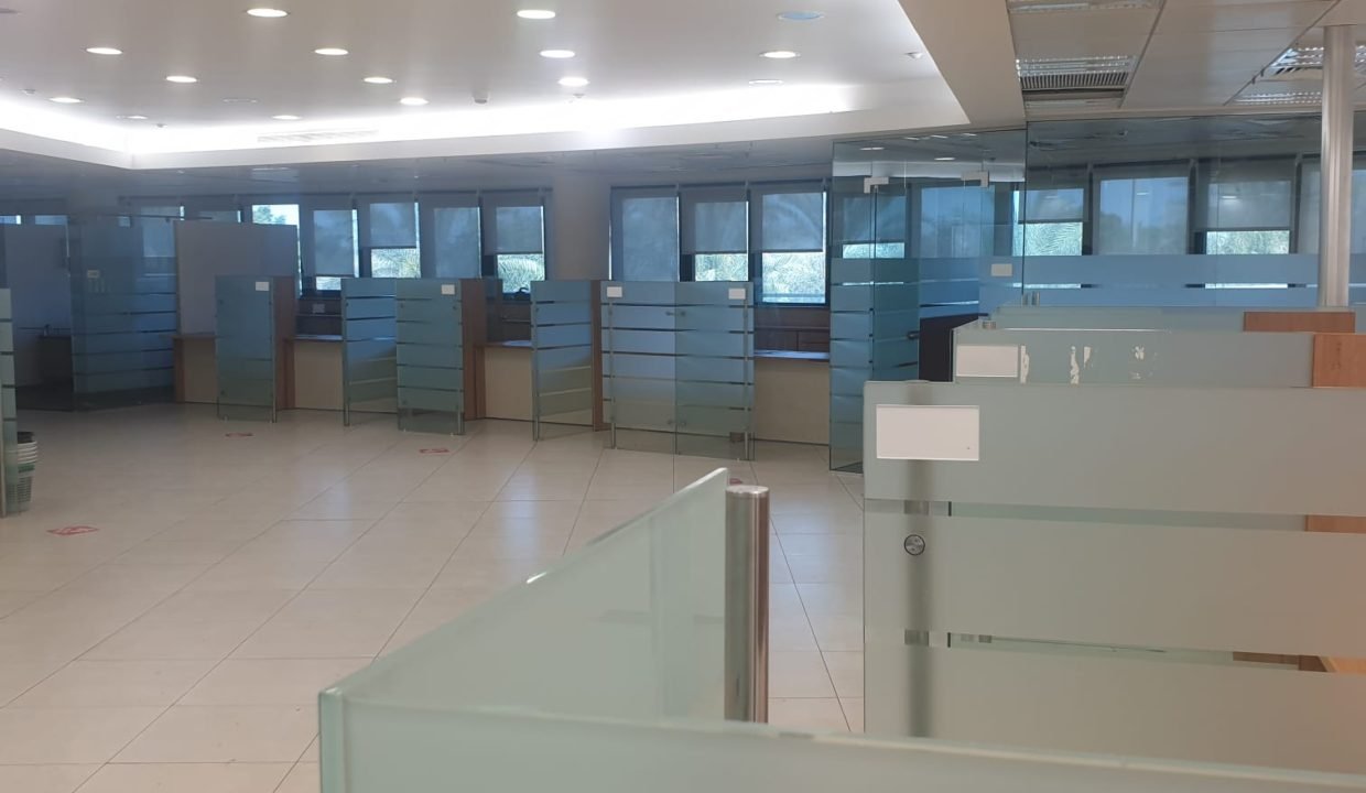 b88de7d9-5ca6-4280-b257-b9af2c8f4f9e