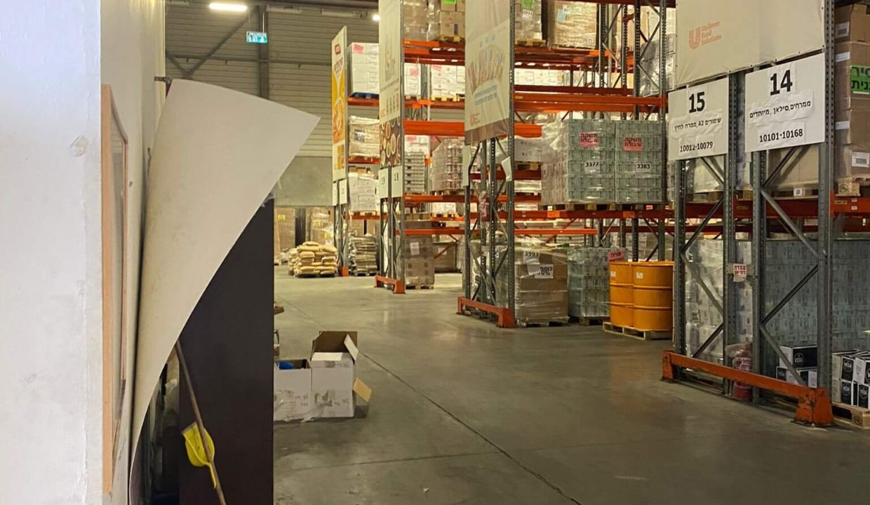 מבנה לוגיסטי בכוכב יאיר