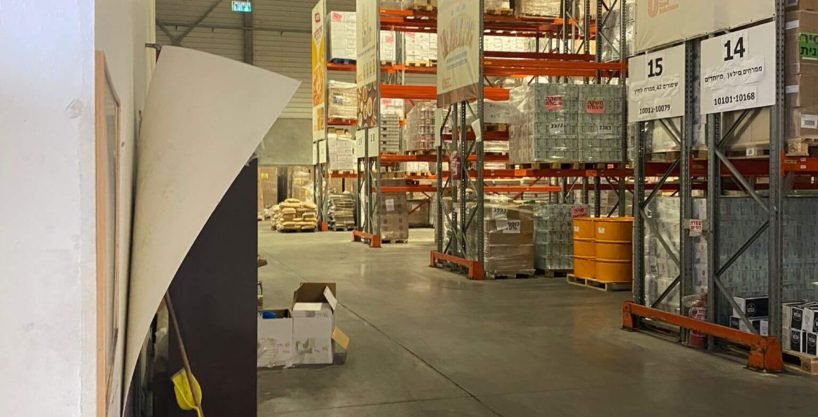 להשכרה מבנה תעשייה  בצור יגאל כוכב יאיר