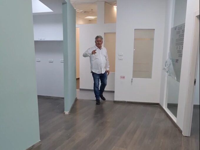 למכירה בראש העין פארק אפק