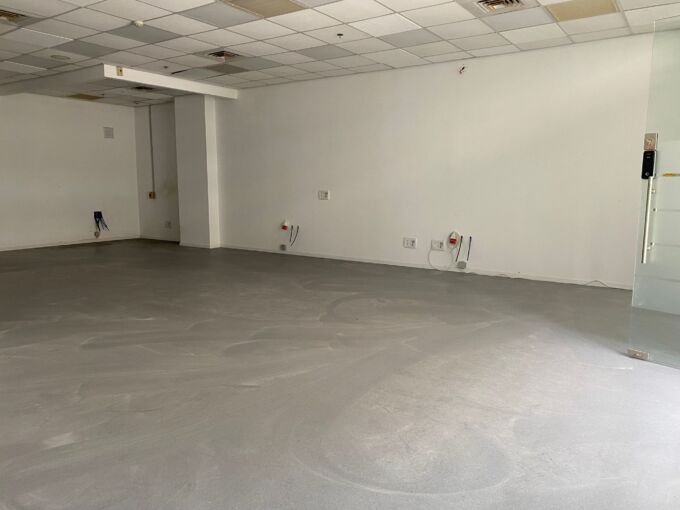 להשכרה שטח מסחרי בראש העין