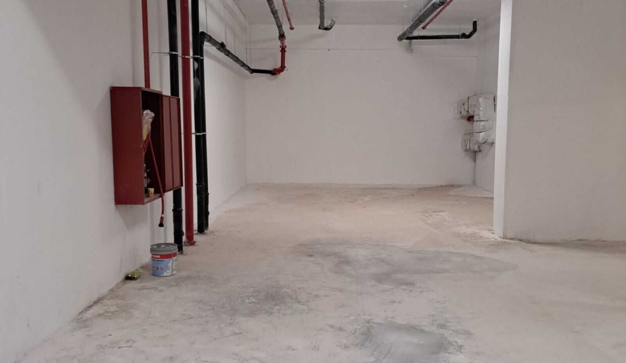 למכירה מחסן בפתח תקווה 615-1