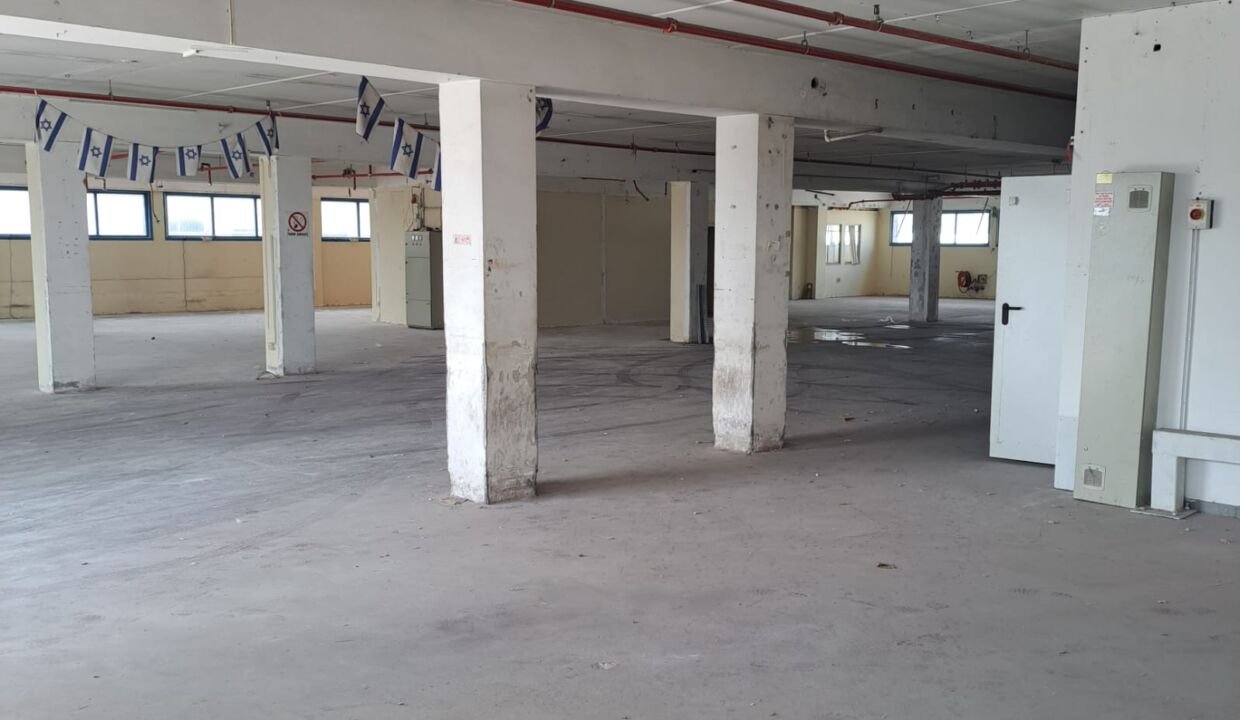 להשכרה מבנה תעשייה בחולון 625 ב