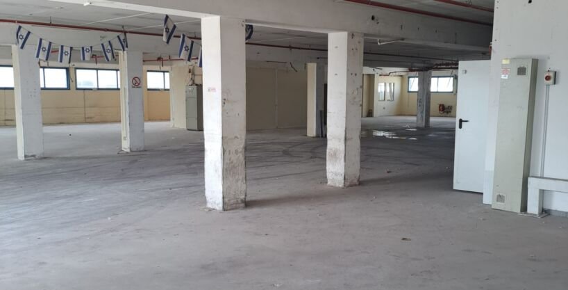 להשכרה מבנה תעשיה בחולון מזהה נכס:625