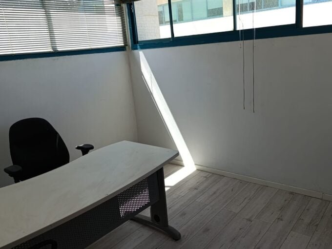 להשכרה קומה שלמה בכפר סבא