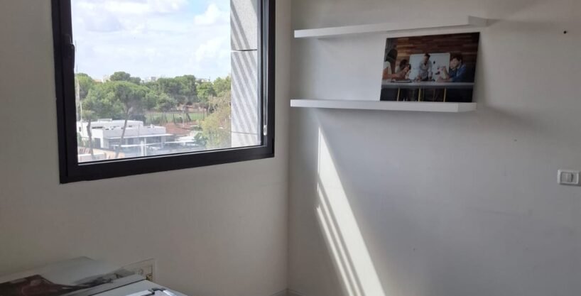 להשכרה משרדים בכפר סבא קומה 4