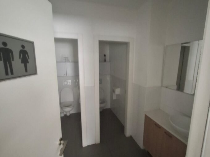 להשכרה משרדים עם יציאה למרפסת בכפר סבא-1