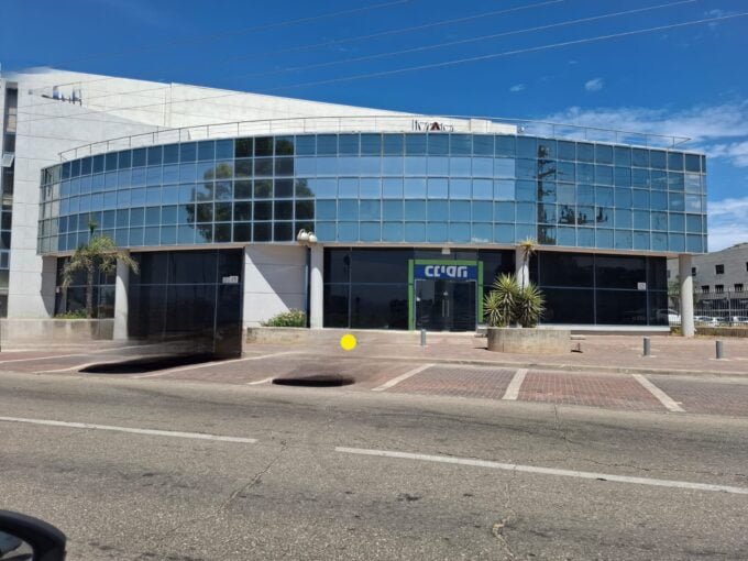 להשכרה חנות בכפר סבא