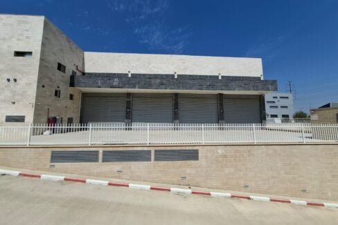 למכירה בניין תעשייה בכפר סבא