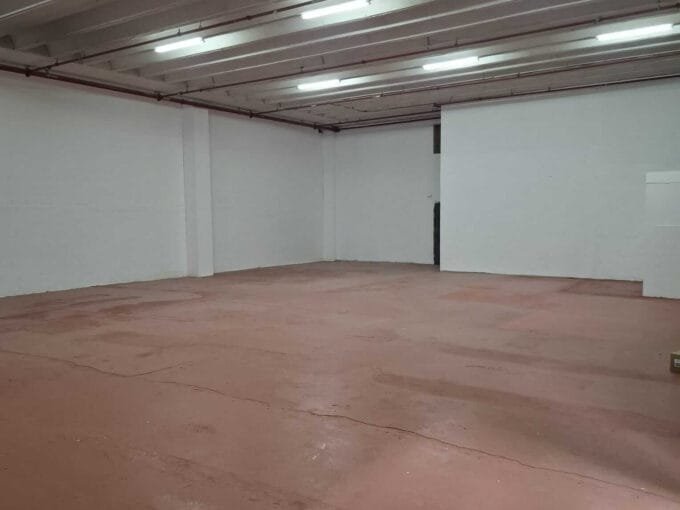 להשכרה מבנה תעשיה מחסן בסגולה פתח תקווה